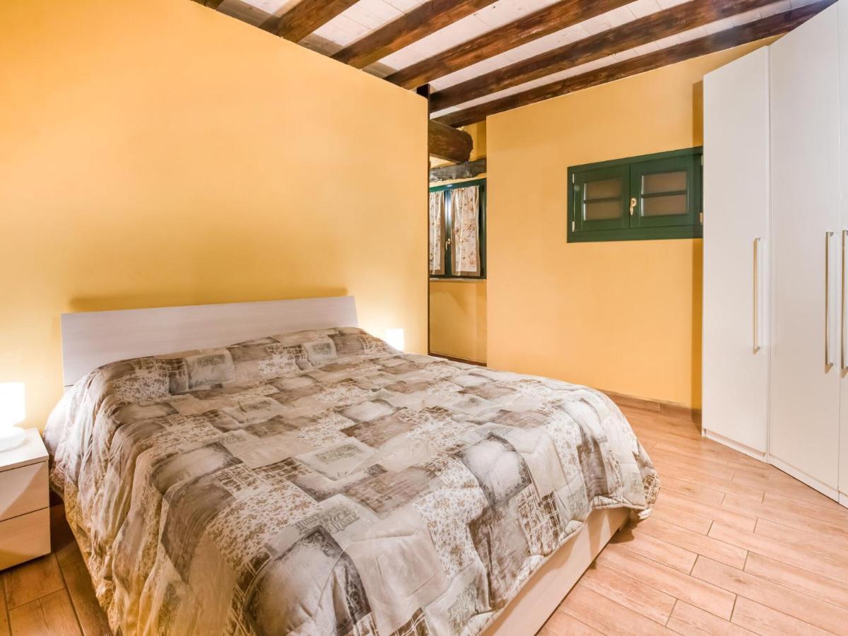 마로네 Beautiful Chalet With Swimming Pool In Lombardy 빌라 외부 사진